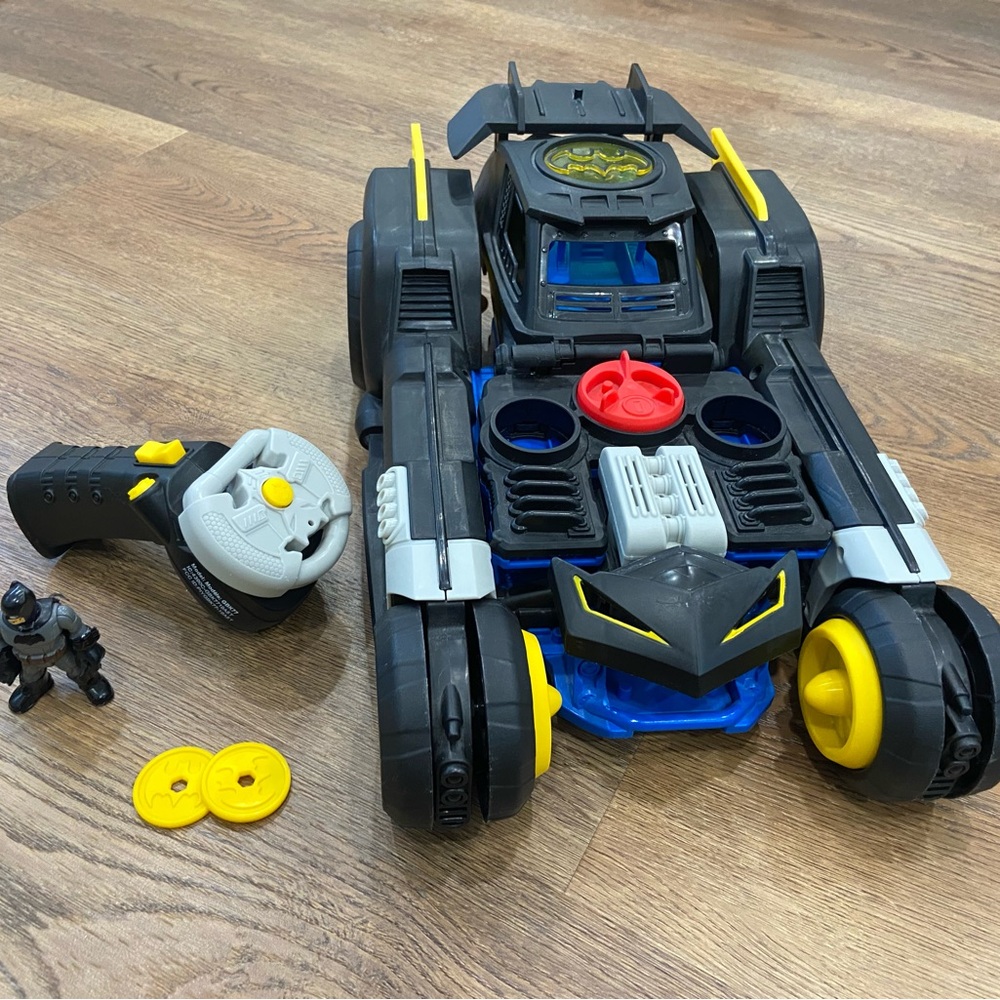 LIKE NEW Batman remote control Batmobile